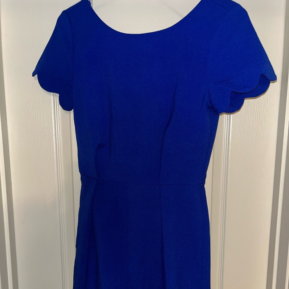 Monteau Los Angeles Scalloped Hem Romper Zips in back size XS